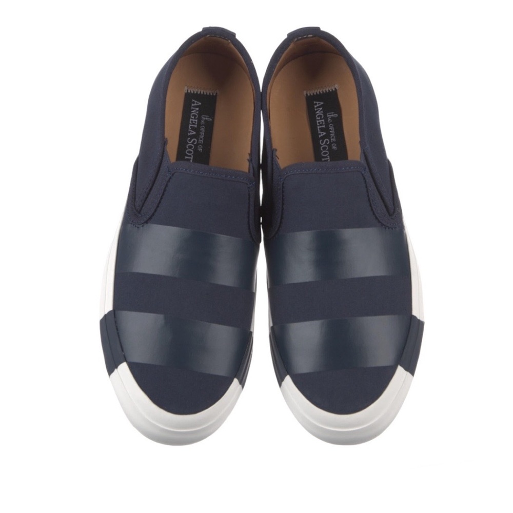 The Office of Angela Scott Navy Hammond Sneakers. 5.5. New.
